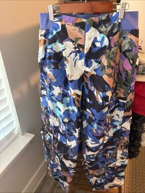 NWT FREE Movement Mesmerize me pants